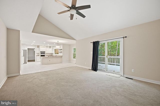 2 ENGLISH HILLS DR, Fredericksburg, VA 22406