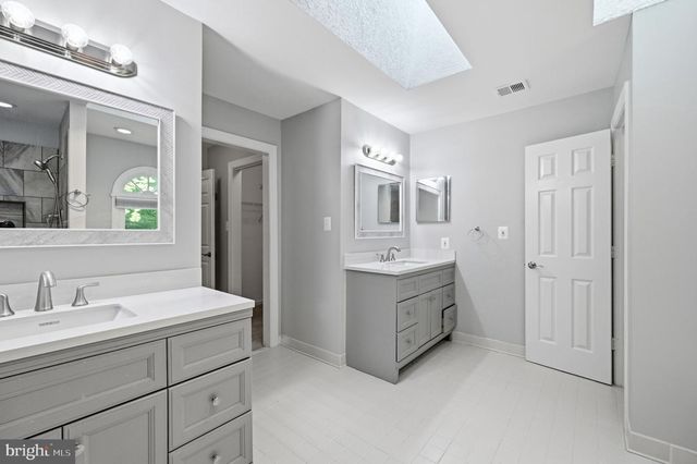 2 ENGLISH HILLS DR, Fredericksburg, VA 22406