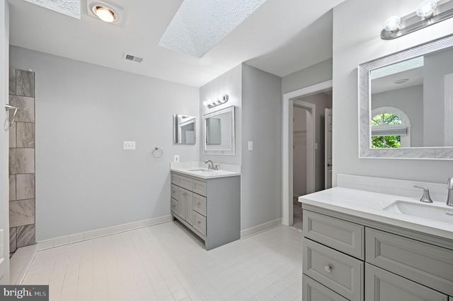 2 ENGLISH HILLS DR, Fredericksburg, VA 22406