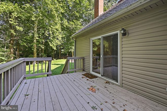 2 ENGLISH HILLS DR, Fredericksburg, VA 22406