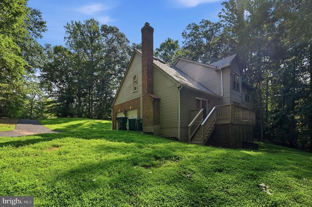 2 ENGLISH HILLS DR, Fredericksburg, VA 22406
