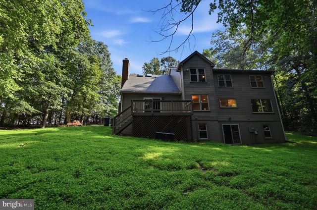 2 ENGLISH HILLS DR, Fredericksburg, VA 22406