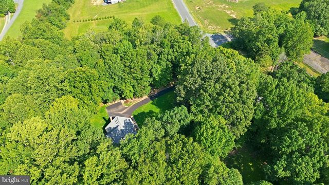 2 ENGLISH HILLS DR, Fredericksburg, VA 22406