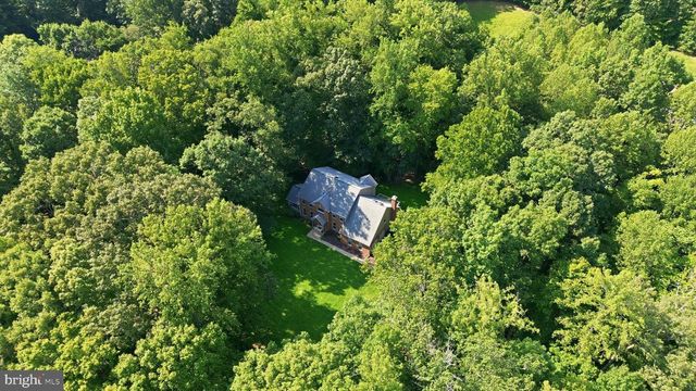 2 ENGLISH HILLS DR, Fredericksburg, VA 22406