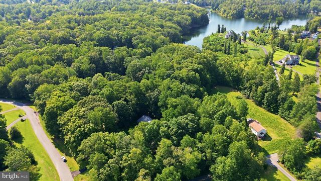2 ENGLISH HILLS DR, Fredericksburg, VA 22406
