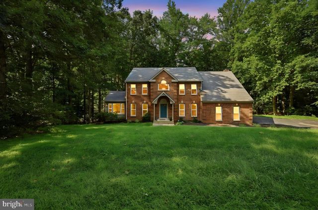2 ENGLISH HILLS DR, Fredericksburg, VA 22406