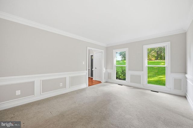 2 ENGLISH HILLS DR, Fredericksburg, VA 22406