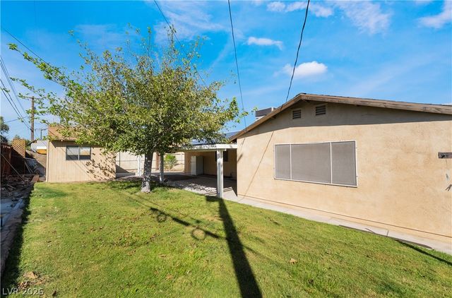 3809 Millwood Avenue, Las Vegas, NV 89121