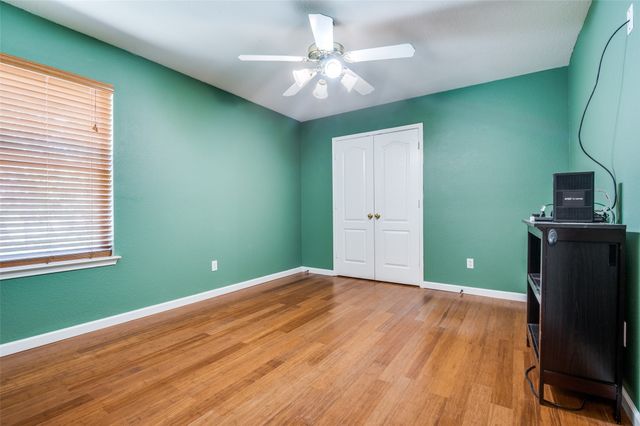 6051 W Fall Drive, Midlothian, TX 76065