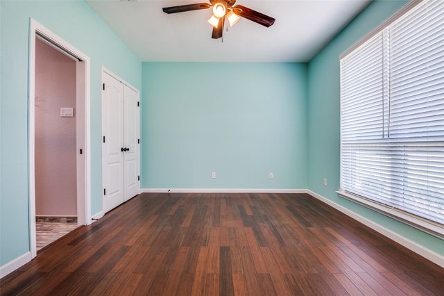 6051 W Fall Drive, Midlothian, TX 76065