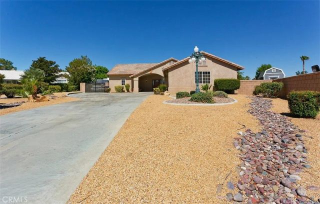 12776 Skyline Ranch, Apple Valley, CA 92308