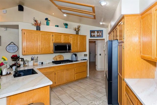 12776 Skyline Ranch, Apple Valley, CA 92308