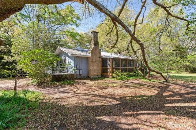 3200 Driskell Loop Road N, Wilmer, AL 36587