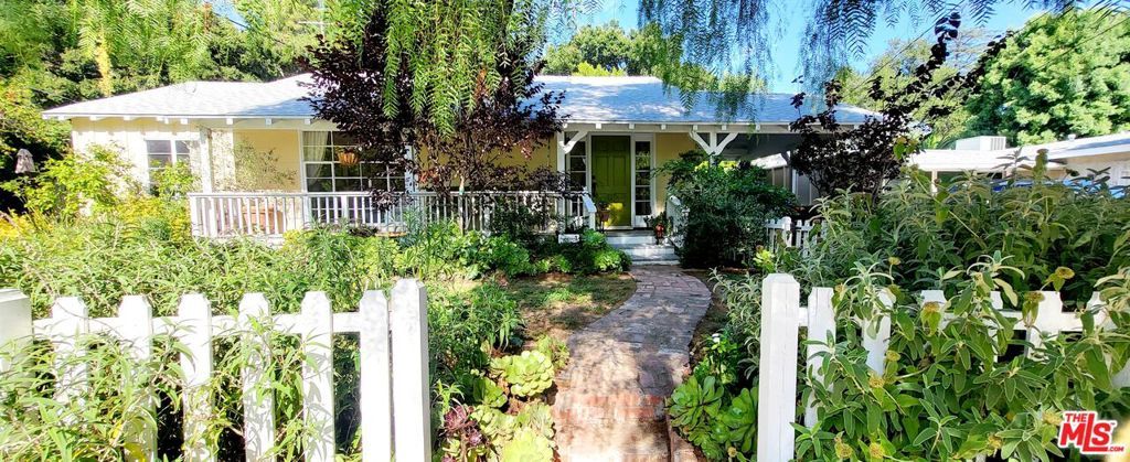 4733 San Feliciano Drive, Woodland Hills, CA 91364