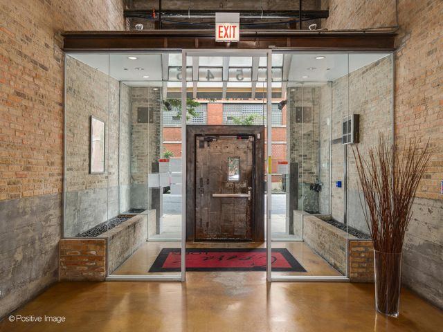 2545 S Dearborn Street 611, Chicago, IL 60616
