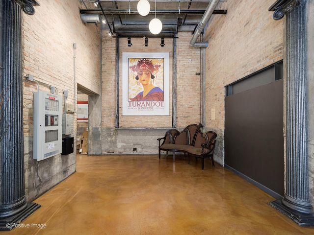 2545 S Dearborn Street 611, Chicago, IL 60616