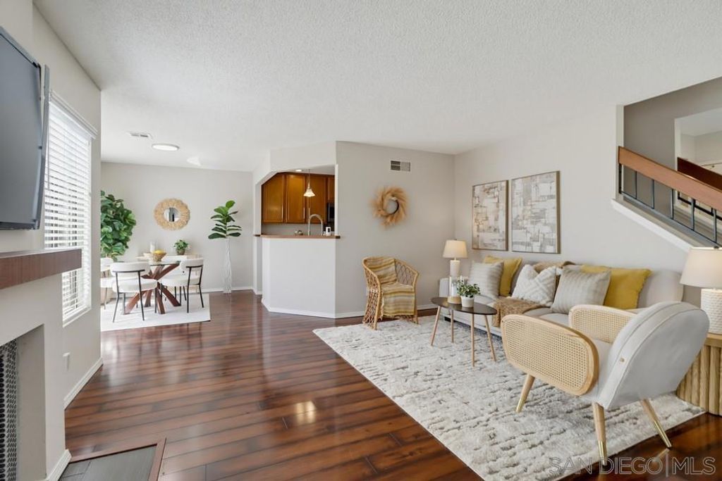 8391 Suntree Pl, San Diego, CA 92119 — photo 4