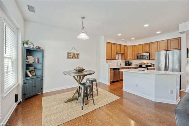 102 Alanna CT, Yorktown, VA 23690