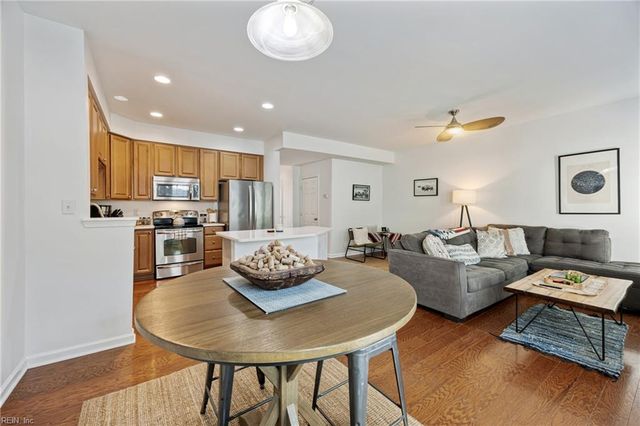 102 Alanna CT, Yorktown, VA 23690