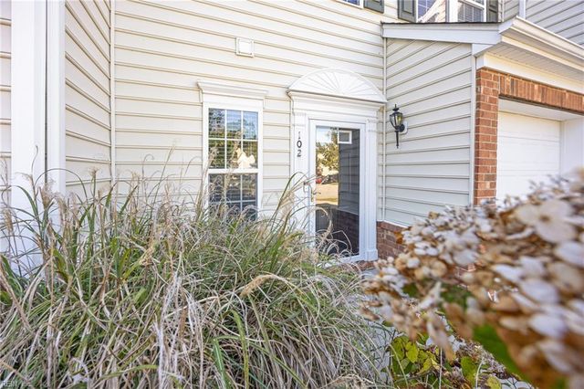 102 Alanna CT, Yorktown, VA 23690