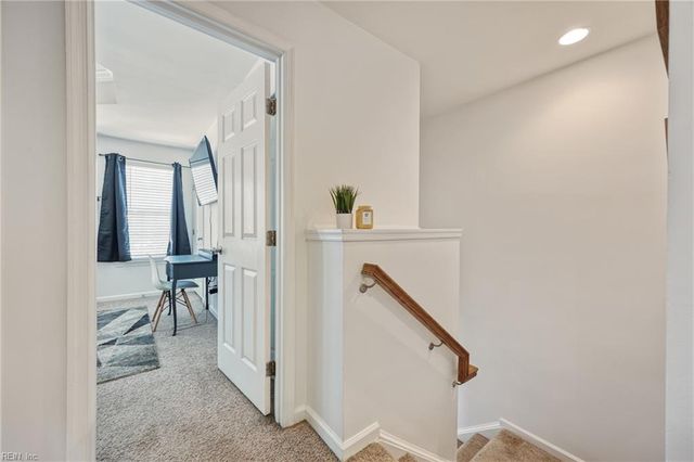 102 Alanna CT, Yorktown, VA 23690