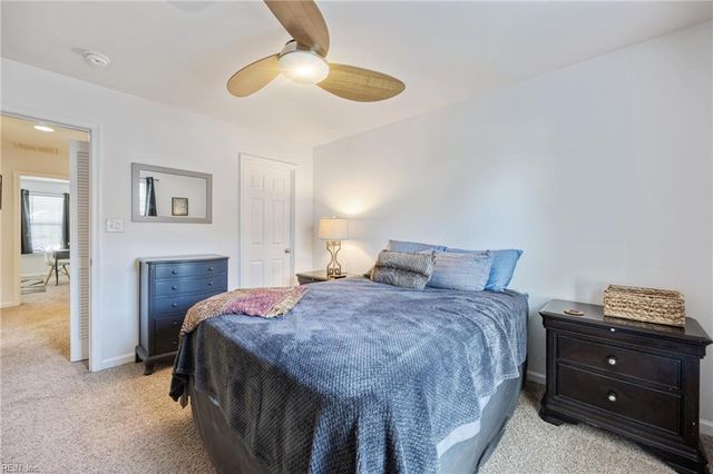 102 Alanna CT, Yorktown, VA 23690