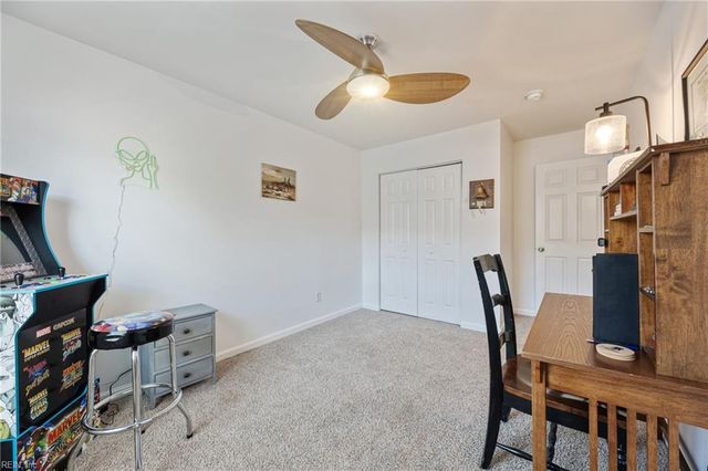 102 Alanna CT, Yorktown, VA 23690