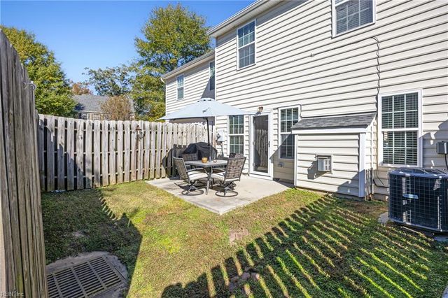 102 Alanna CT, Yorktown, VA 23690