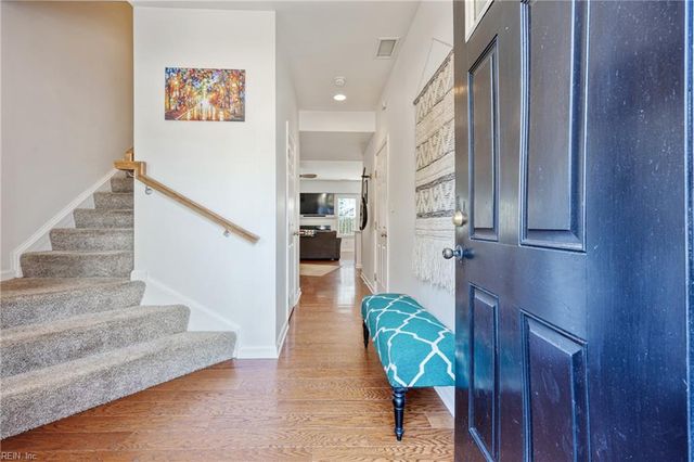 102 Alanna CT, Yorktown, VA 23690