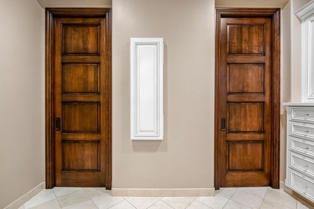 1742 N Pratos Street, Visalia, CA 93291