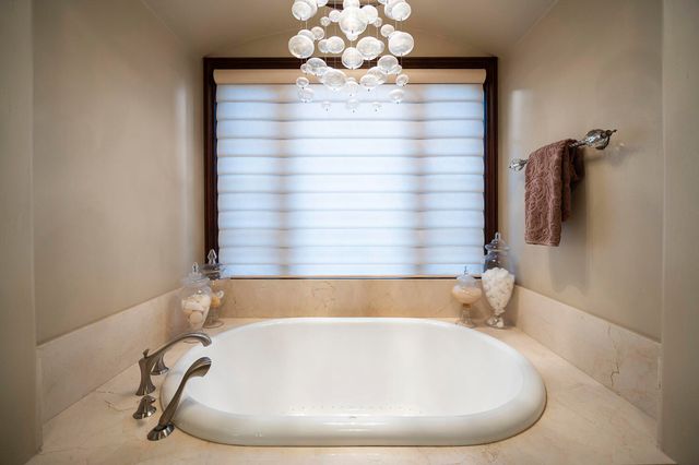 1742 N Pratos Street, Visalia, CA 93291