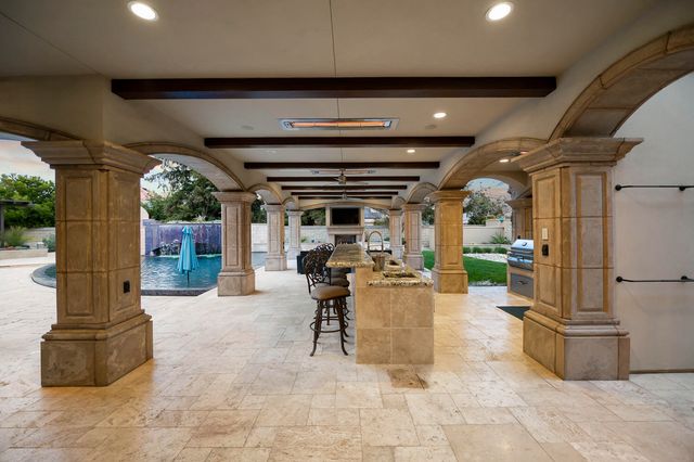 1742 N Pratos Street, Visalia, CA 93291