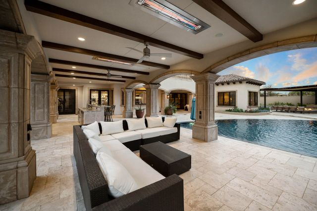 1742 N Pratos Street, Visalia, CA 93291