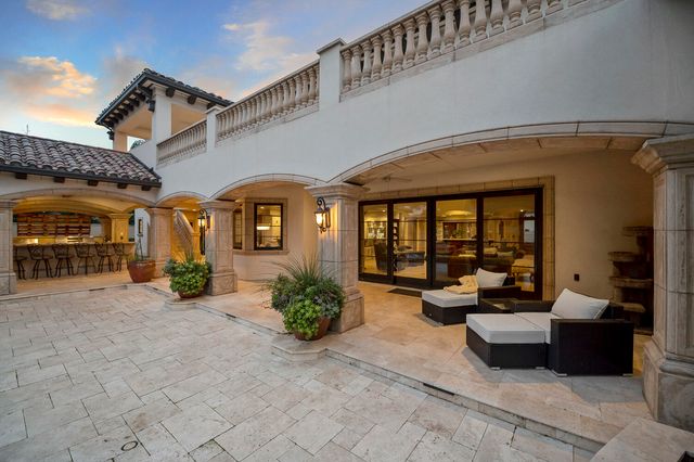 1742 N Pratos Street, Visalia, CA 93291