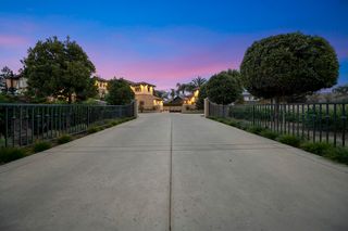 1742 N Pratos Street, Visalia, CA 93291