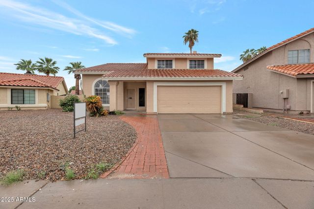 4216 E AMBERWOOD Drive, Phoenix, AZ 85048