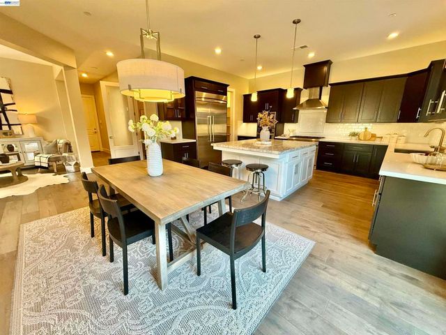 2133 Pleasant View Lane, Livermore, CA 94550