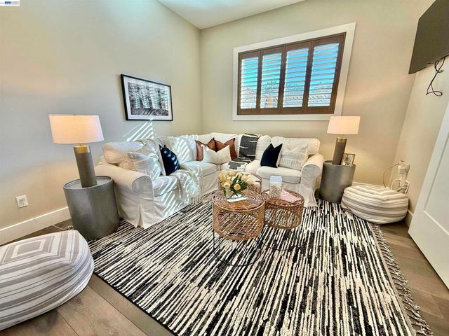 2133 Pleasant View Lane, Livermore, CA 94550