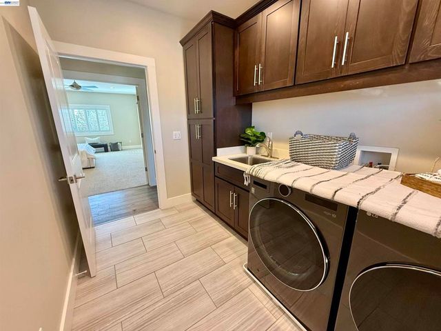 2133 Pleasant View Lane, Livermore, CA 94550