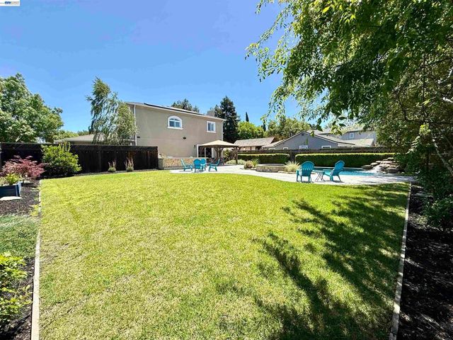 2133 Pleasant View Lane, Livermore, CA 94550