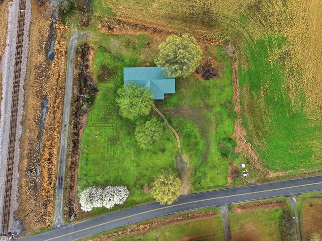 103 Hurricane Lake Road, Bald Knob, AR 72010