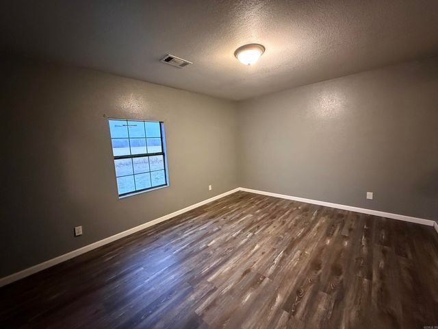 103 Hurricane Lake Road, Bald Knob, AR 72010