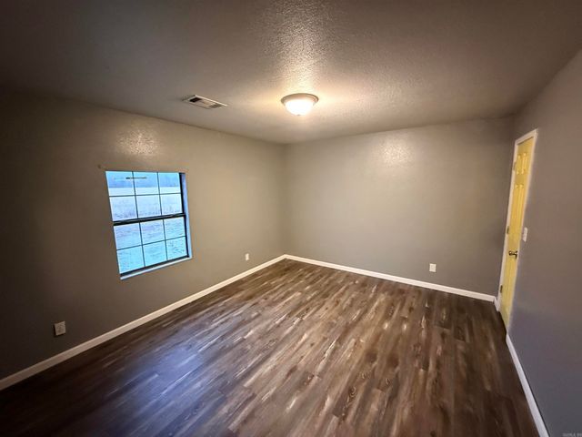 103 Hurricane Lake Road, Bald Knob, AR 72010