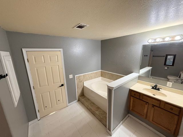 103 Hurricane Lake Road, Bald Knob, AR 72010