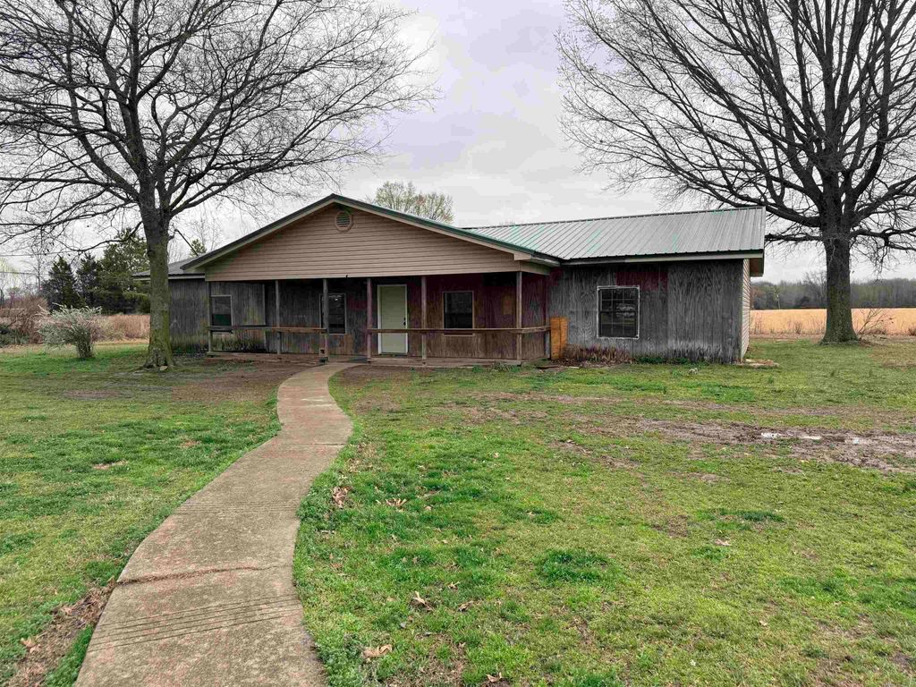 103 Hurricane Lake Road, Bald Knob, AR 72010