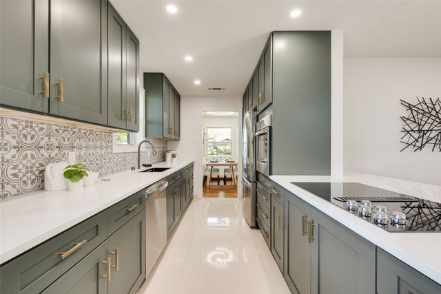 3106 Sharpview Lane, Dallas, TX 75228