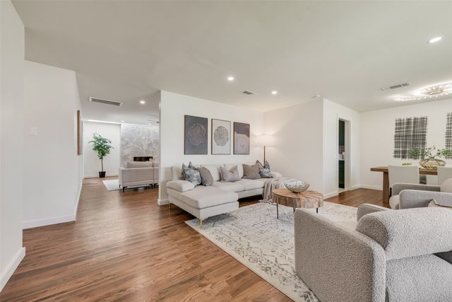 3106 Sharpview Lane, Dallas, TX 75228