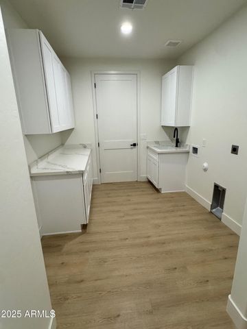 5018 DURANGO Drive, Happy Jack, AZ 86024