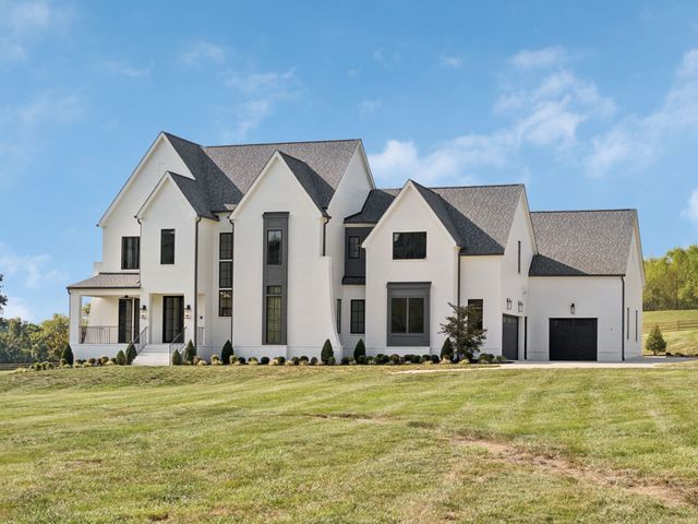 2245 Skinner Rd, Arrington, TN 37014