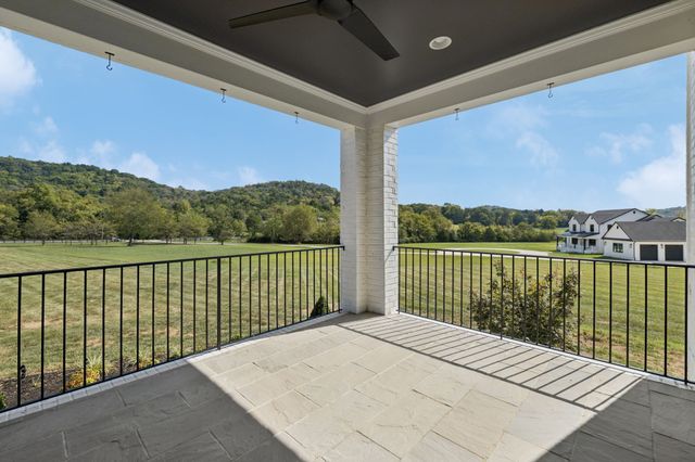 2245 Skinner Rd, Arrington, TN 37014